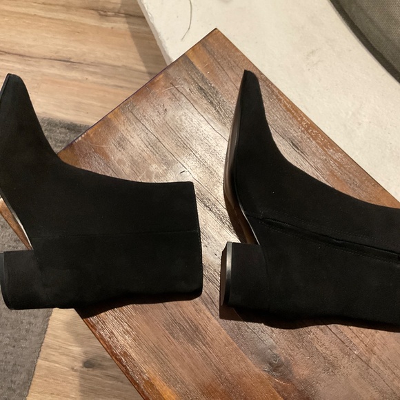 Nine West Malibu Ankle Leather Black Suede Booties size 6.5 - Picture 4 of 7